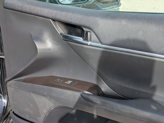 Used 2024 Toyota Camry SE image 27