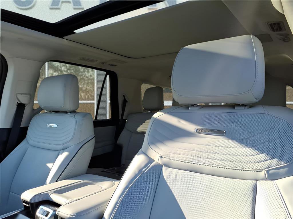 New 2025 Ford Expedition Platinum w/ Platinum Ultimate Package image 14