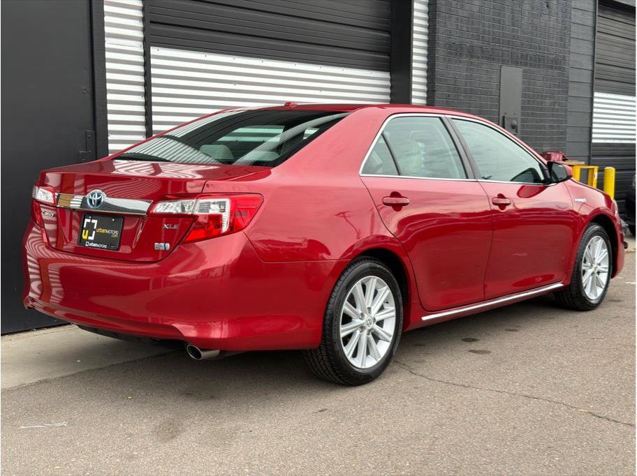 Used 2012 Toyota Camry XLE w/ Leather Pkg FWD image 3