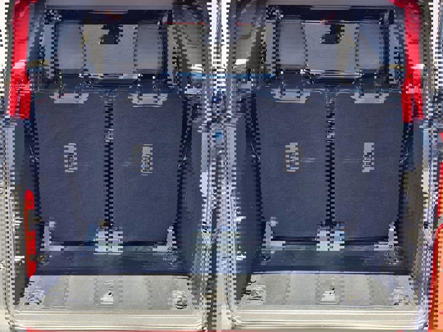 Used 2023 Ford Bronco Black Diamond w/ Sasquatch Package image 8