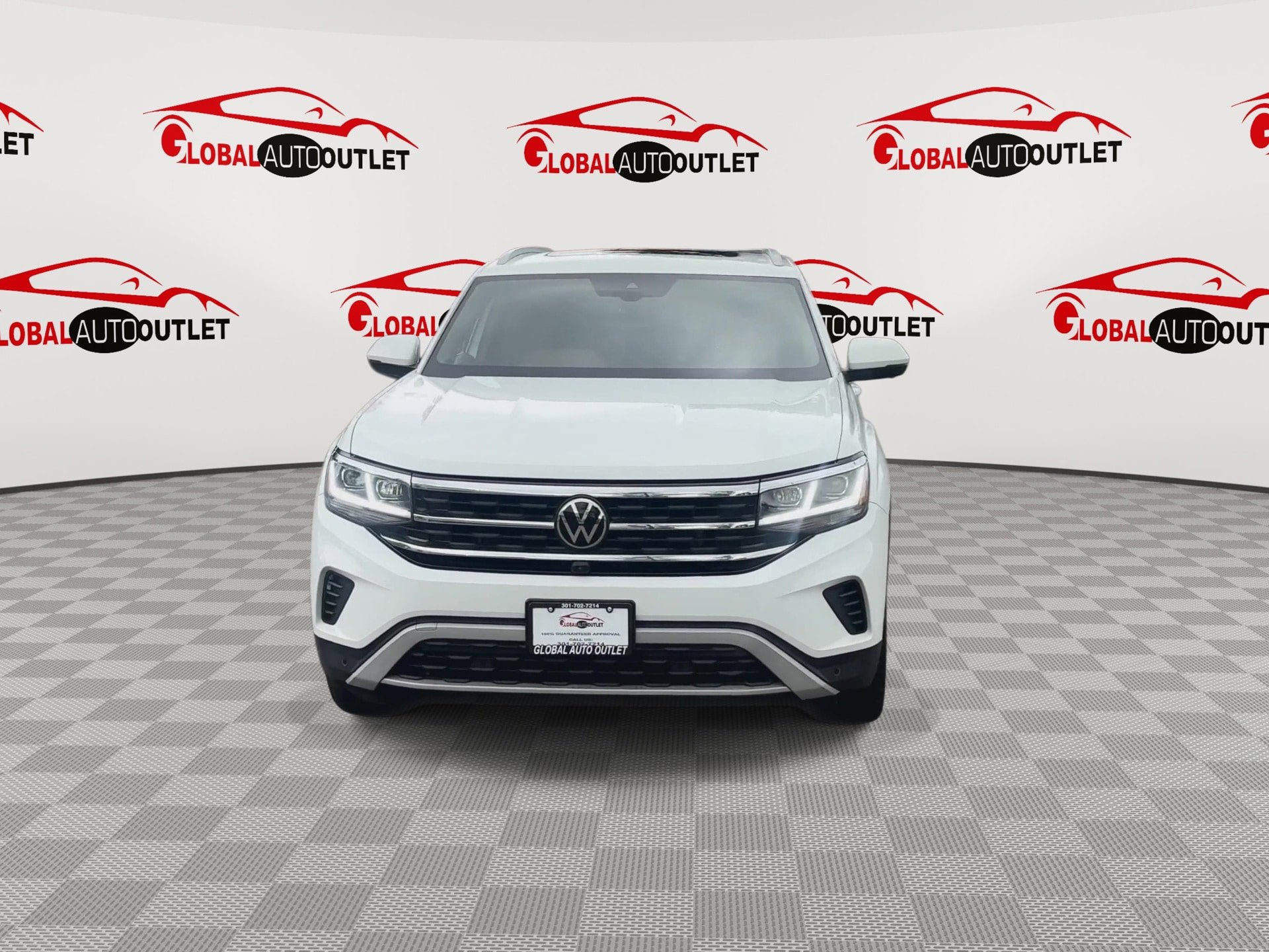 Used 2020 Volkswagen Atlas Cross Sport SEL Premium AWD/4WD image 3