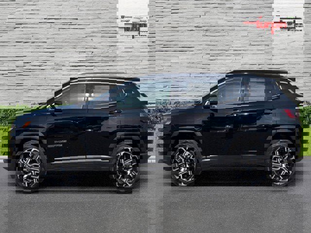 New 2025 Jeep Compass Limited w/ Sun & Sound Group image 2