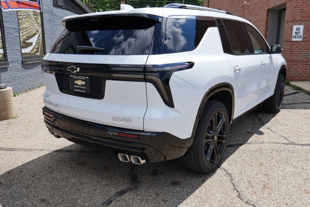 New 2026 Chevrolet Traverse High Country w/ LPO, Floor Liner Package AWD/4WD image 4
