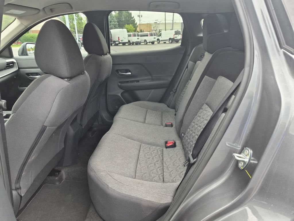 Used 2026 Nissan Kicks SV AWD/4WD image 23