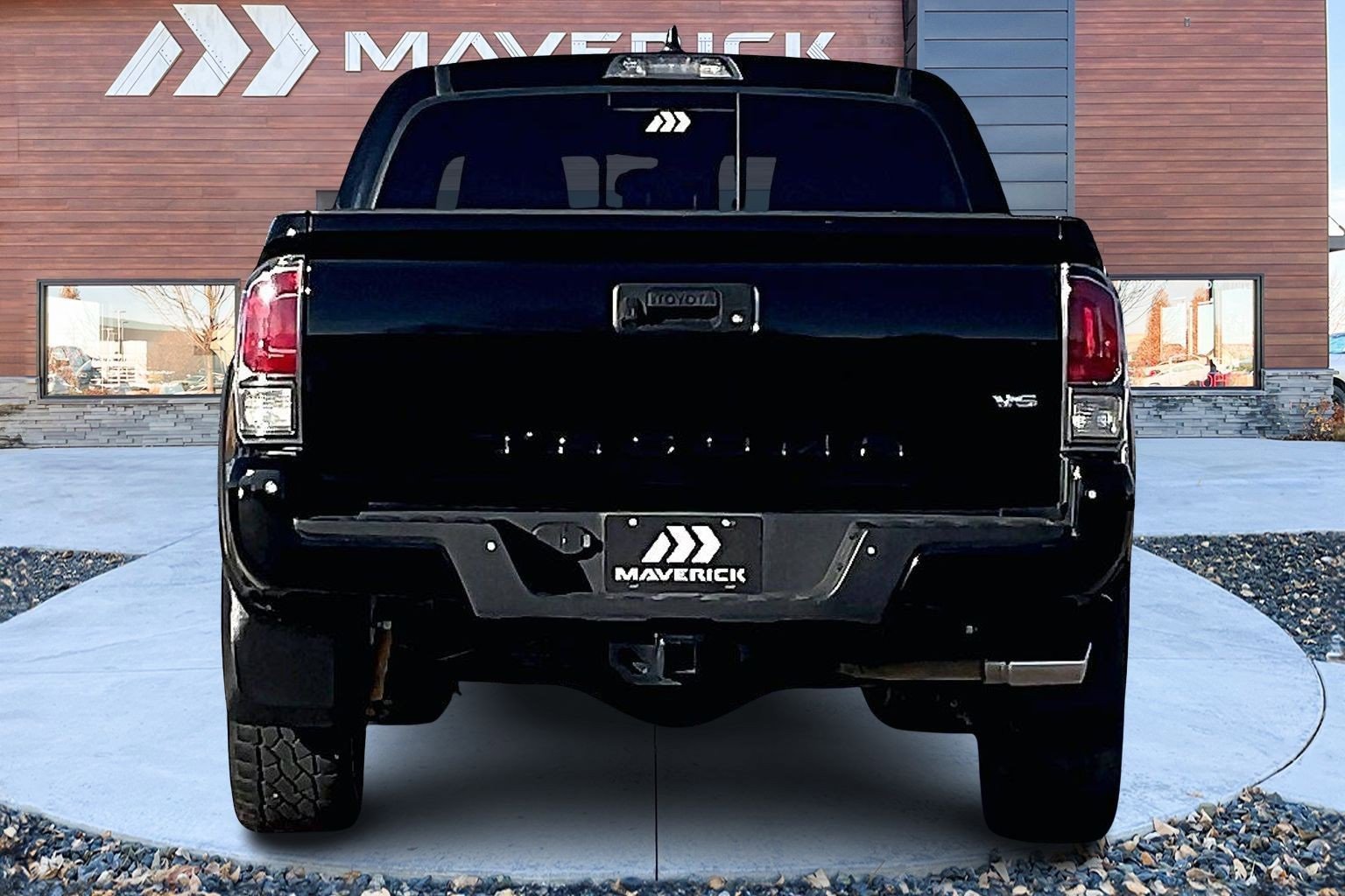 Used 2021 Toyota Tacoma TRD Off-Road w/ Technology Package image 6