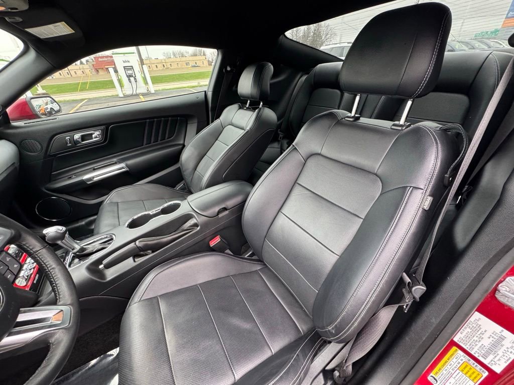 Used 2016 Ford Mustang GT Premium w/ Equipment Group 401A RWD image 6