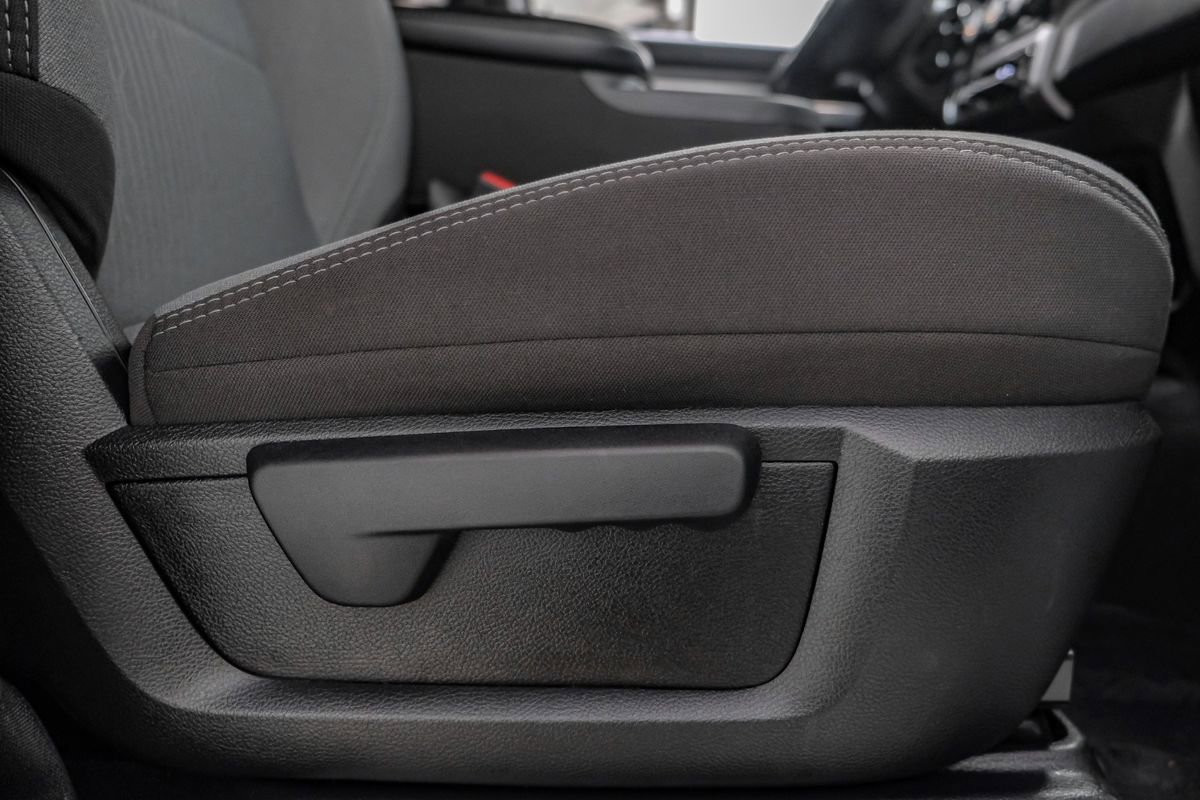 Used 2024 RAM 3500 Big Horn image 35