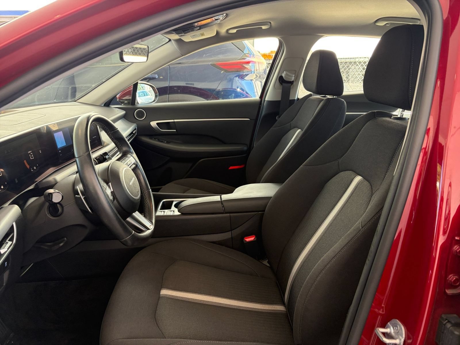 Used 2025 Hyundai Sonata SEL FWD image 27