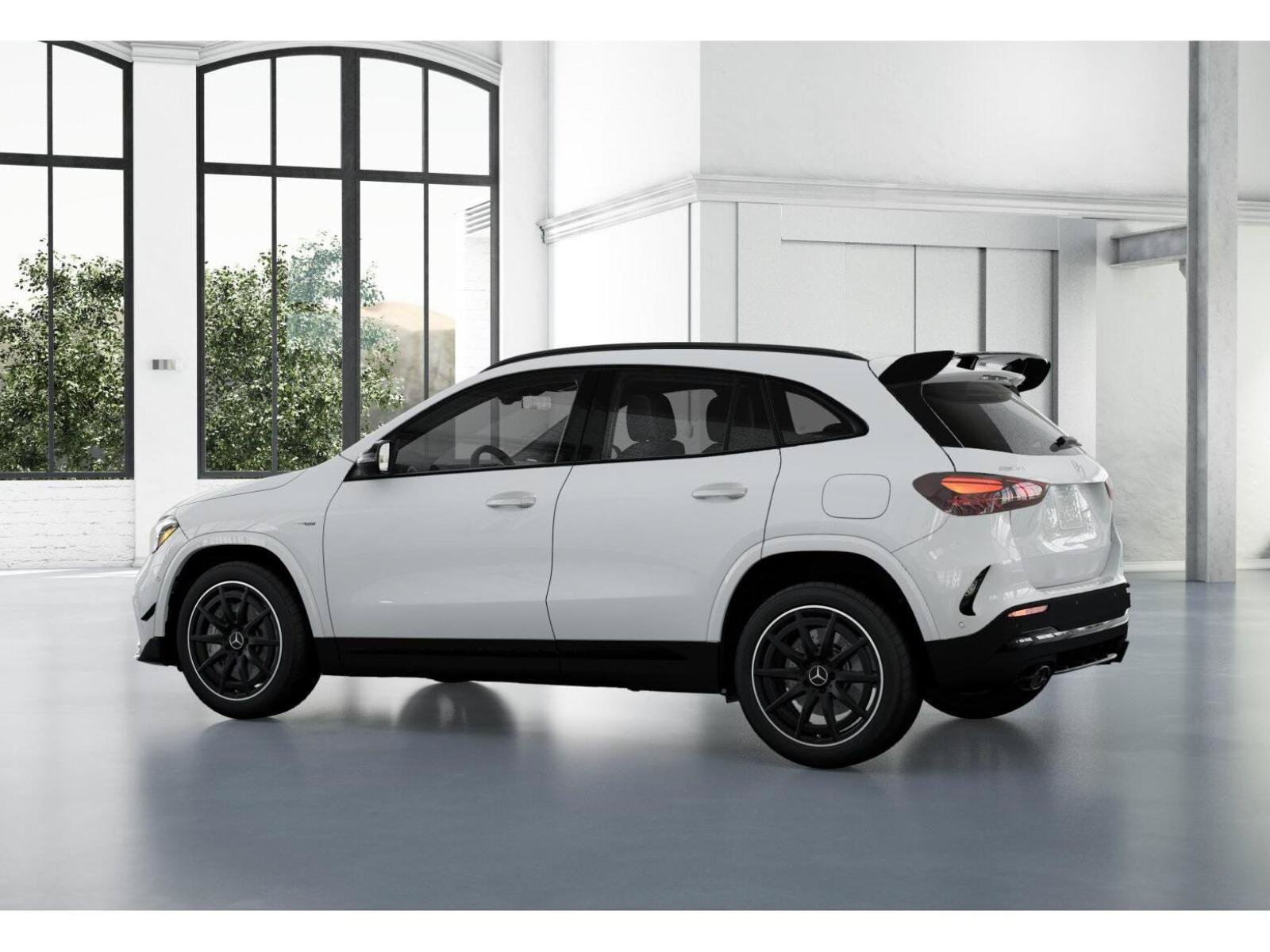 New 2025 Mercedes-Benz GLA 35 AMG 4MATIC image 31