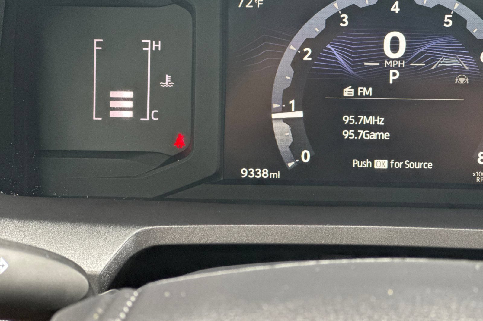 Certified 2025 Toyota Tacoma SR5 AWD/4WD image 24