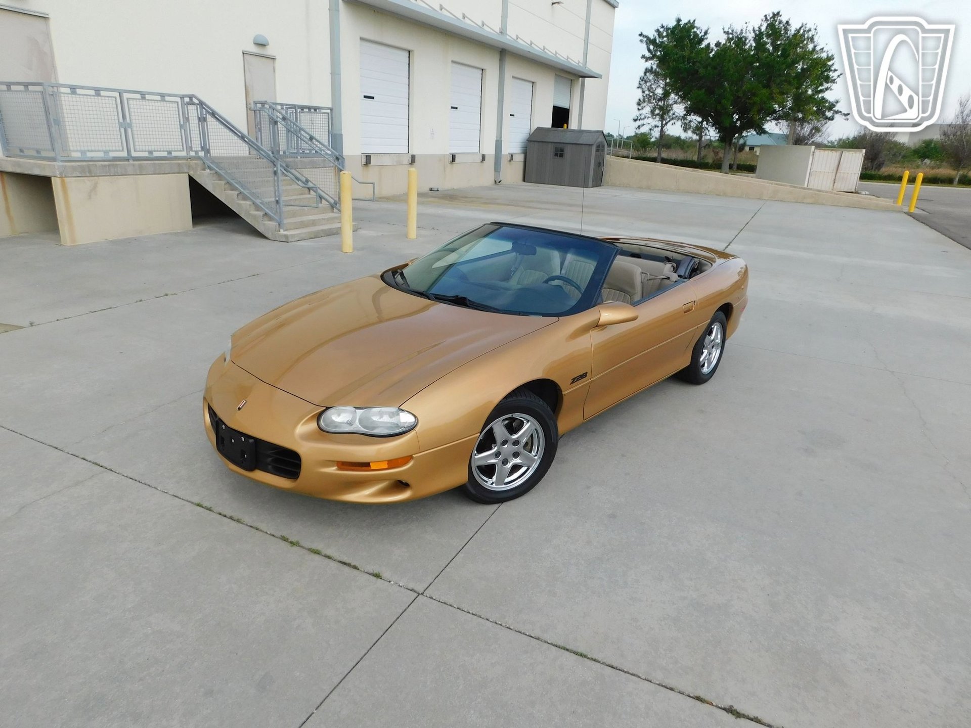 Used 1998 Chevrolet Camaro Z28 RWD image 23