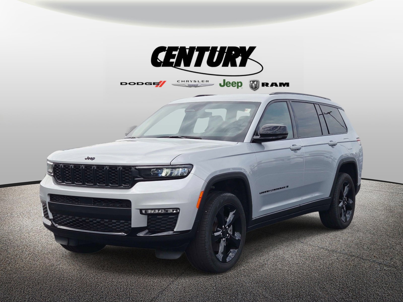 Used 2024 Jeep Grand Cherokee L Limited w/ Black Appearance Package image 8