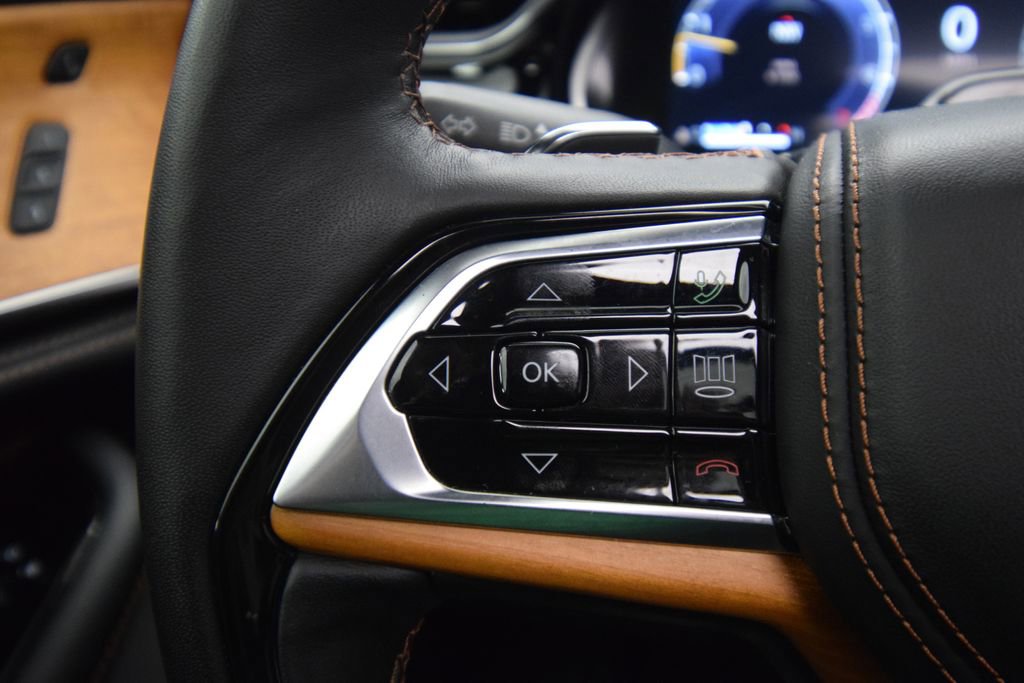 Used 2024 Jeep Grand Cherokee L Summit image 43