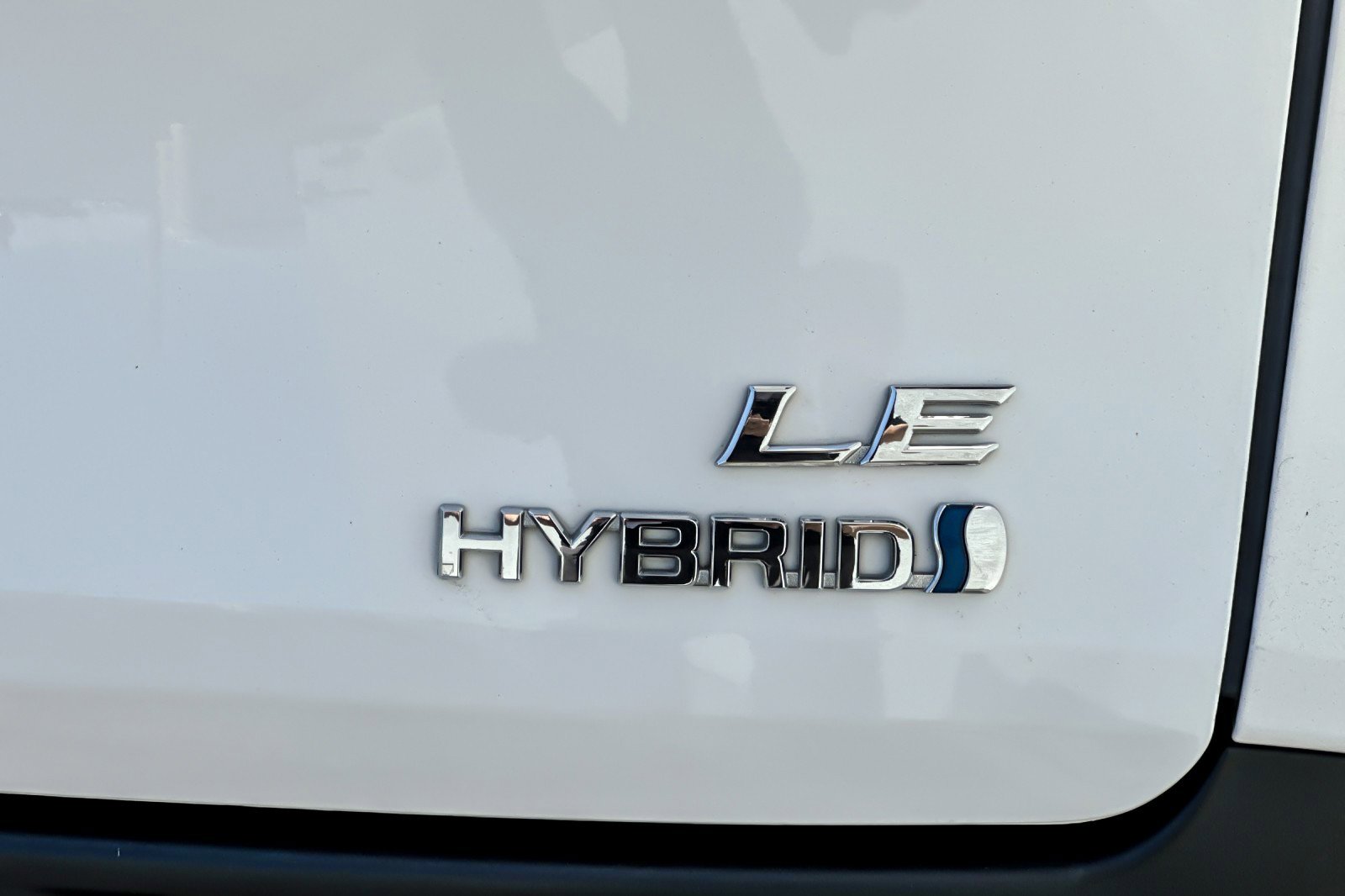 Certified 2024 Toyota Sienna LE FWD image 27