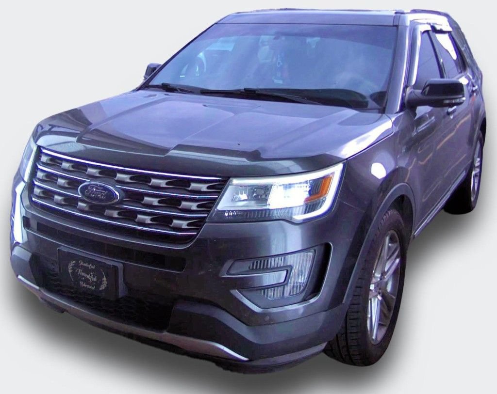 Used 2016 Ford Explorer XLT w/ Equipment Group 202A AWD/4WD image 2