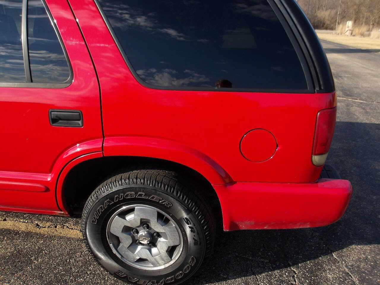 Used 2002 Chevrolet Blazer LS w/ Preferred Equipment Group image 33