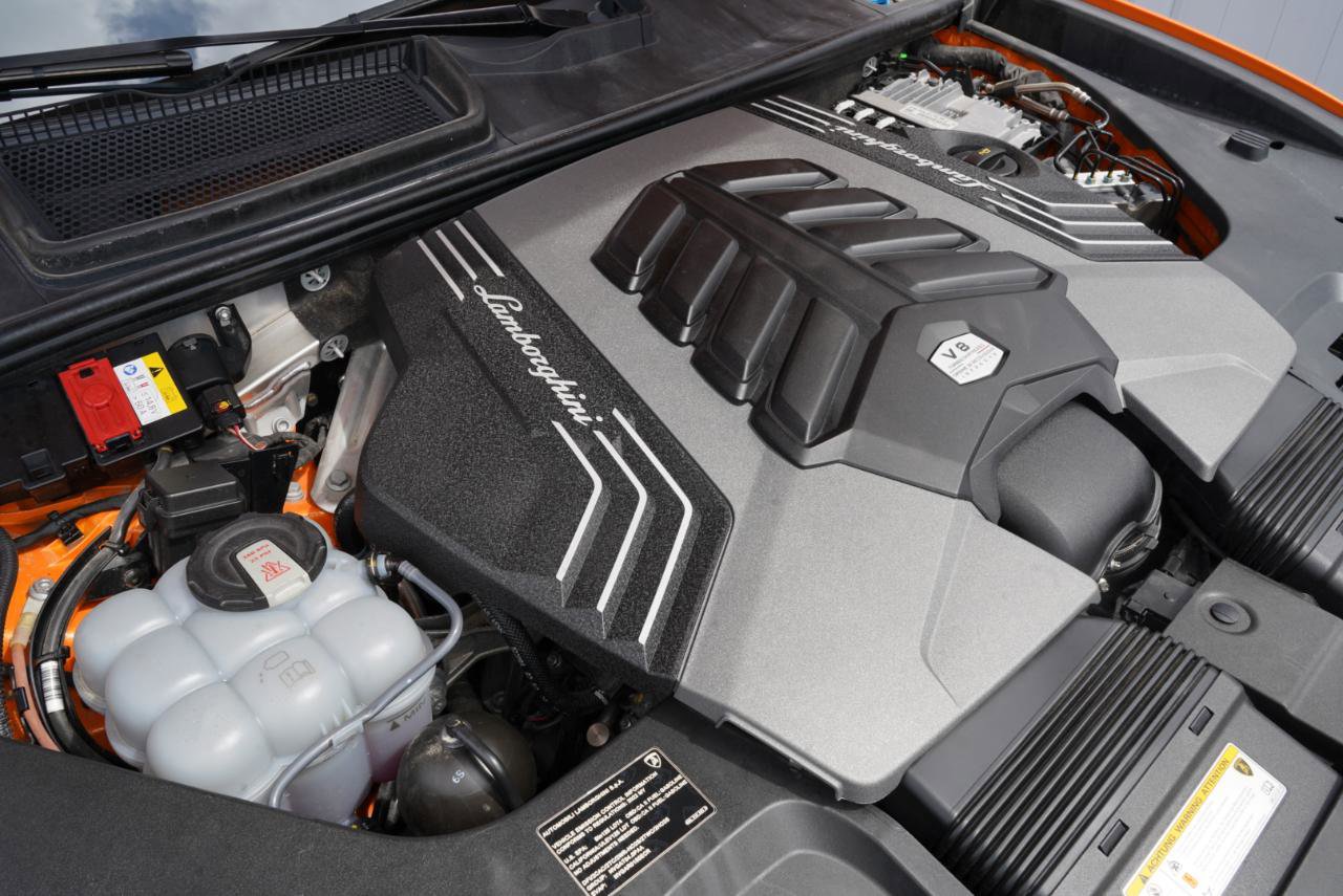 Used 2022 Lamborghini Urus AWD/4WD image 82