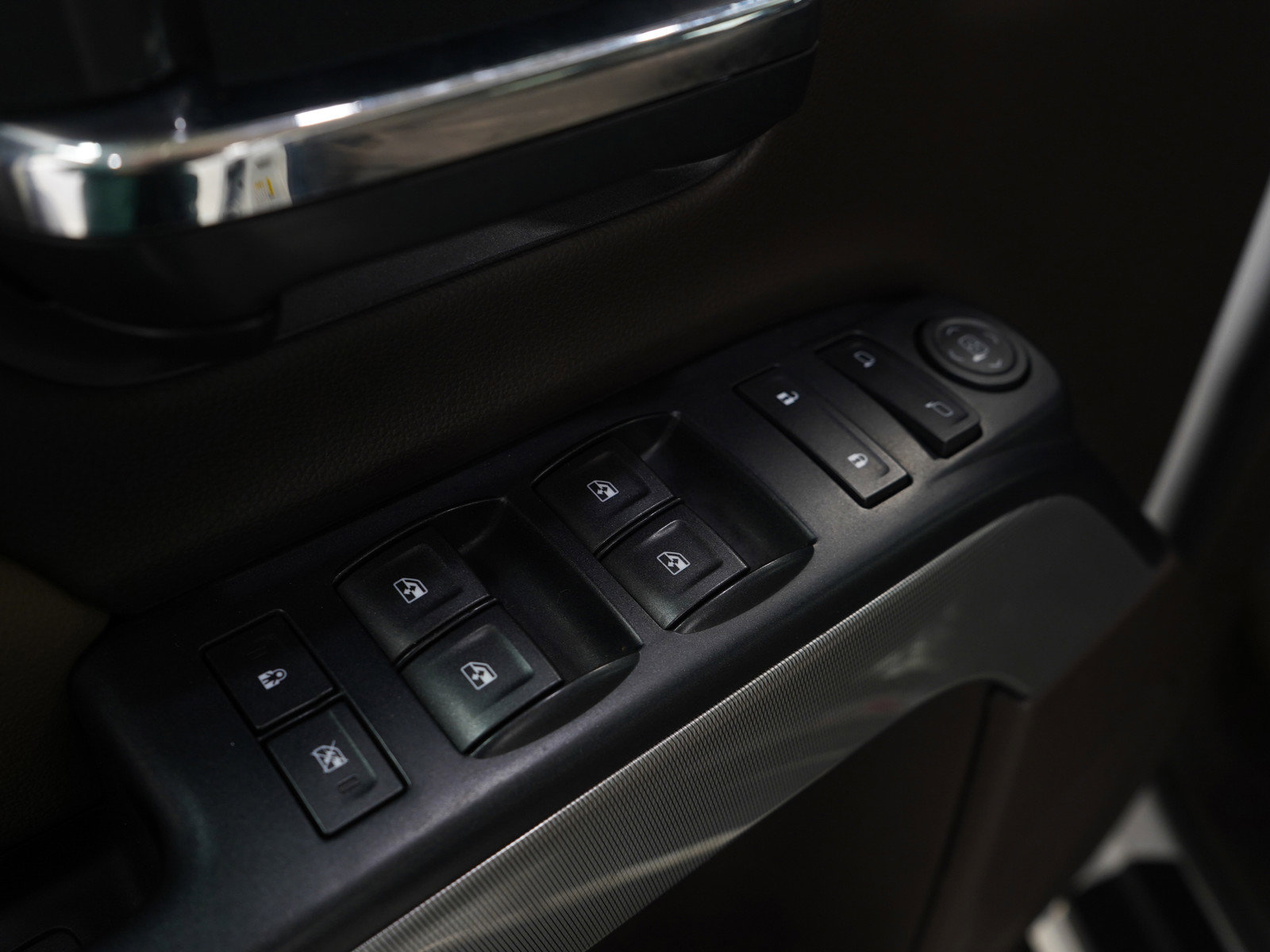 Used 2017 Chevrolet Silverado 1500 LT w/ All Star Edition image 19