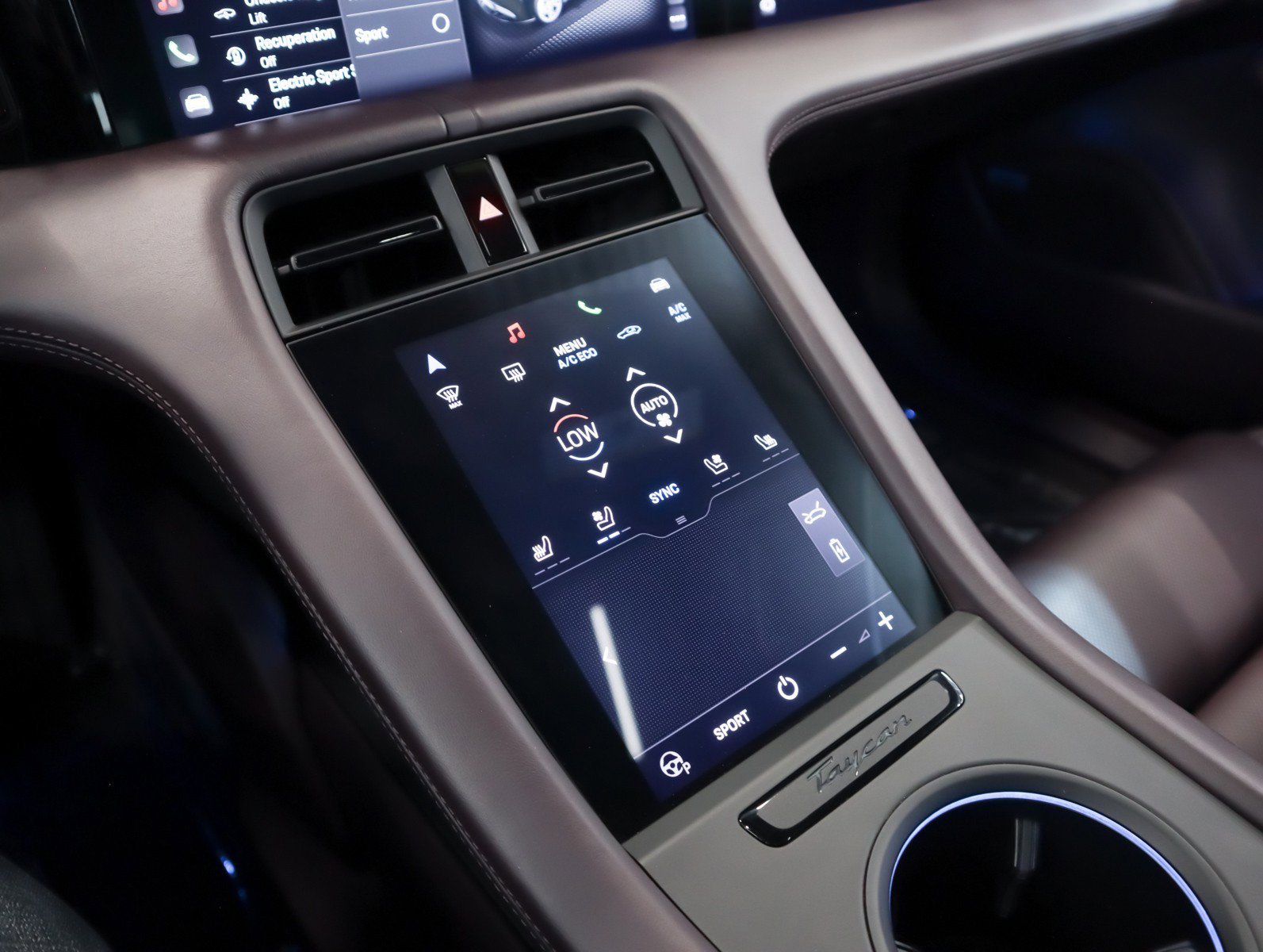 Used 2021 Porsche Taycan 4 Cross Turismo image 17