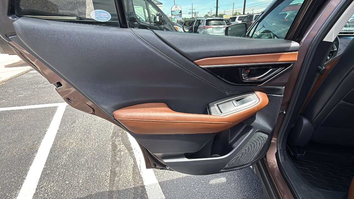 Used 2020 Subaru Outback Touring XT AWD/4WD image 11