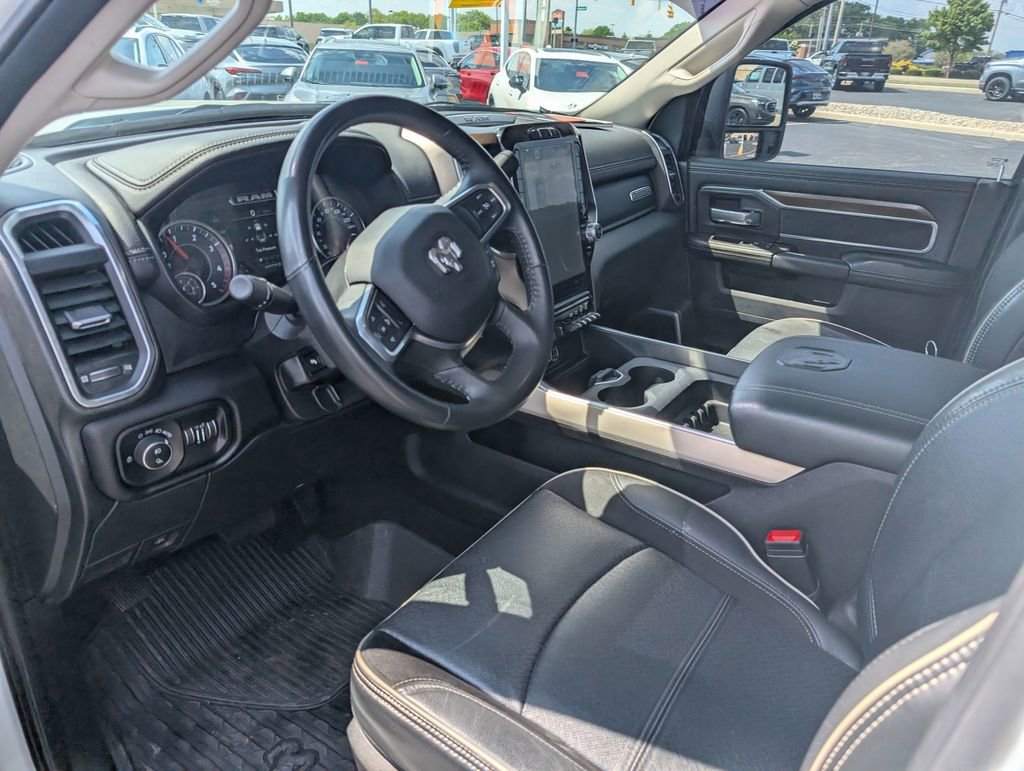 Used 2024 RAM 3500 Laramie w/ Towing Technology Group image 14