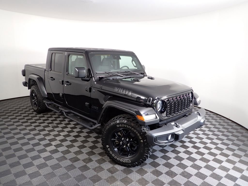 Used 2024 Jeep Gladiator Sport AWD/4WD image 6