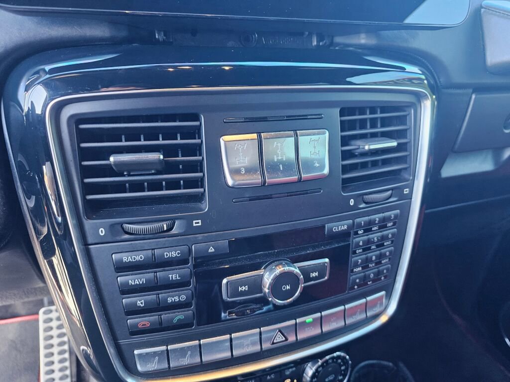 Used 2015 Mercedes-Benz G 63 AMG 4MATIC image 26