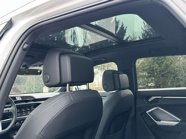 Certified 2025 Audi Q3 2.0T Premium w/ Convenience Package image 19