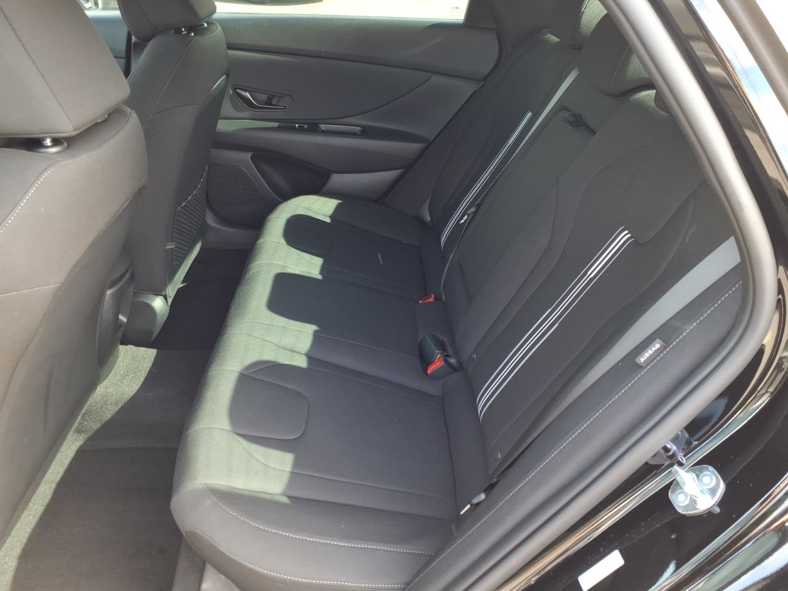 New 2026 Hyundai Elantra SEL Sport Premium image 8