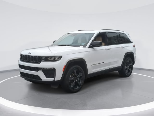 New 2026 Jeep Grand Cherokee Limited w/ Limited Altitude Package RWD image 1