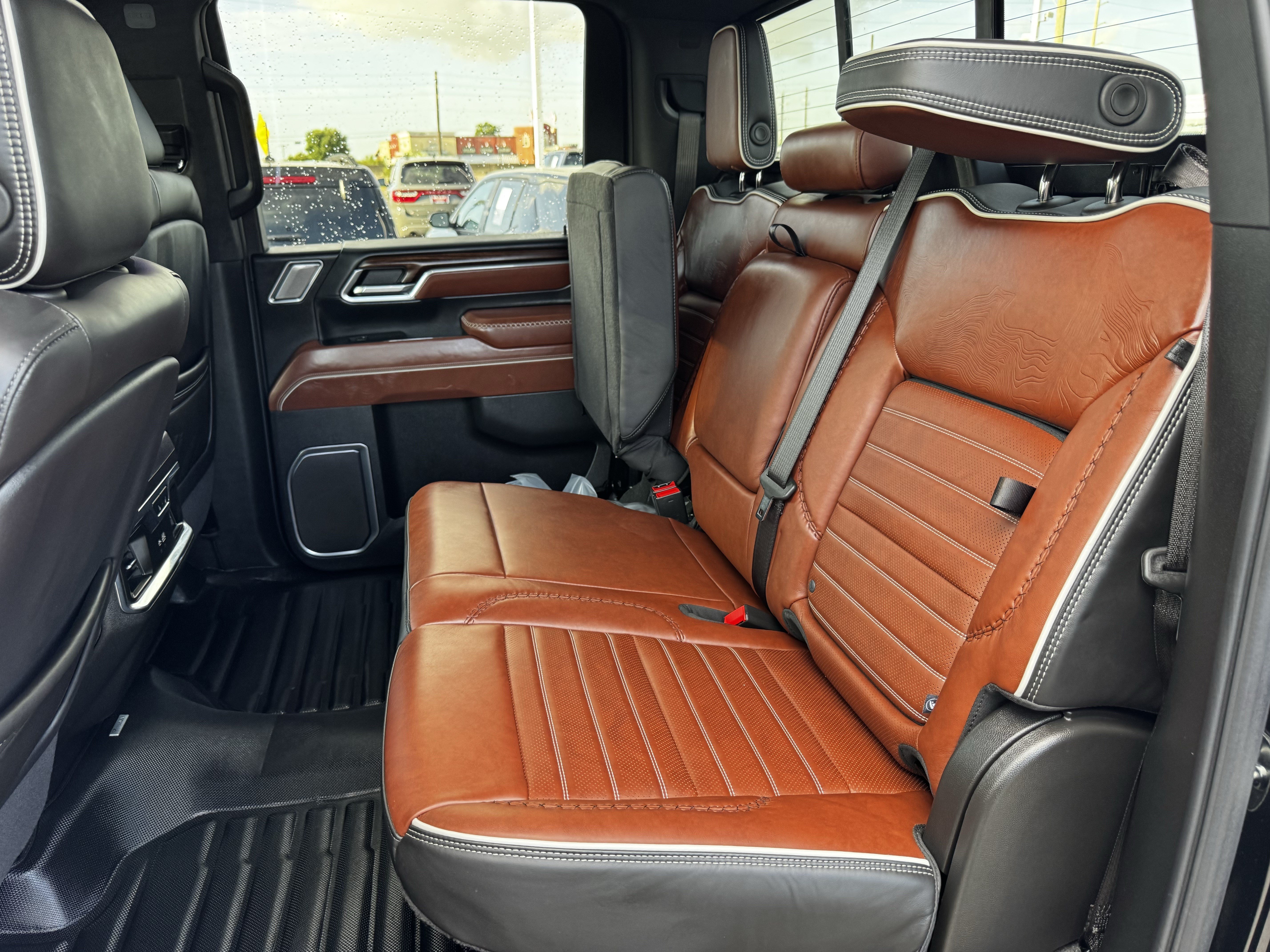 Used 2025 GMC Sierra 2500 Denali Ultimate AWD/4WD image 27