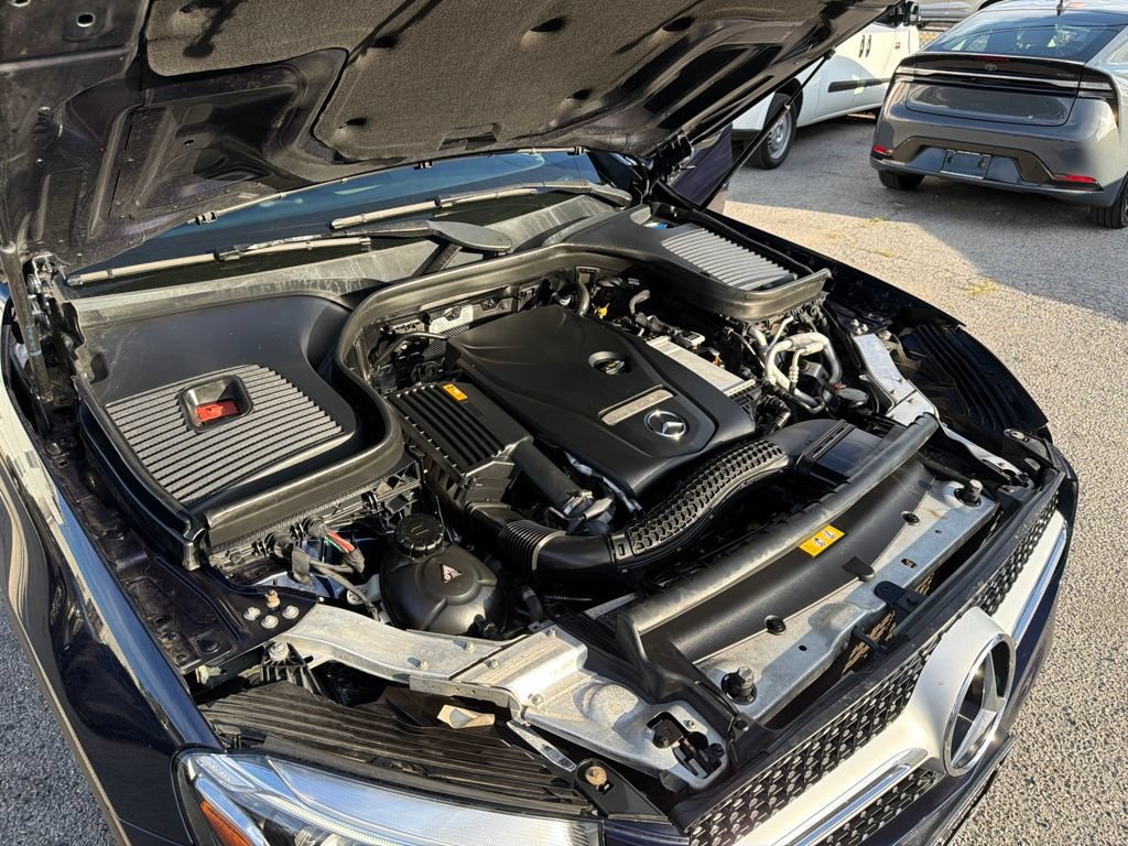 Used 2019 Mercedes-Benz GLC 300 4MATIC Coupe image 35