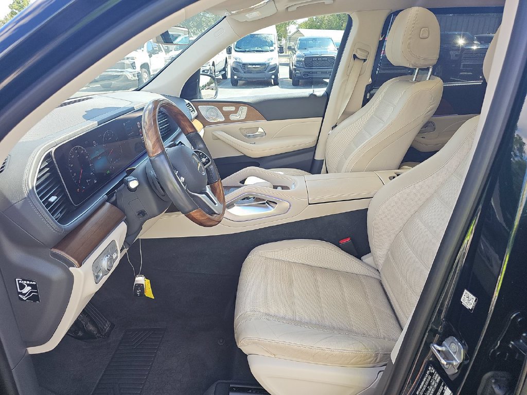 Used 2020 Mercedes-Benz GLS 450 4MATIC image 4