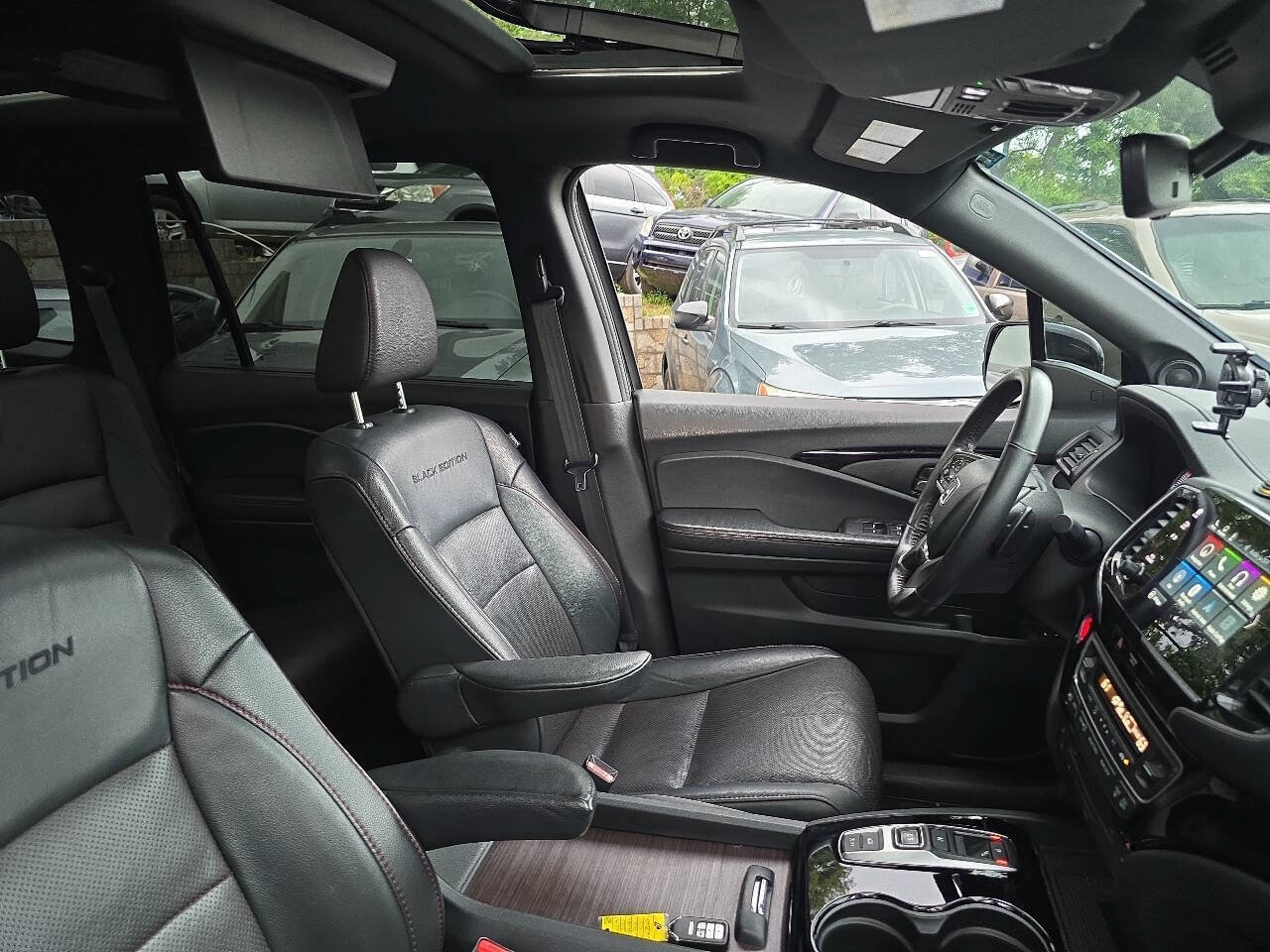 Used 2020 Honda Pilot Black Edition image 28