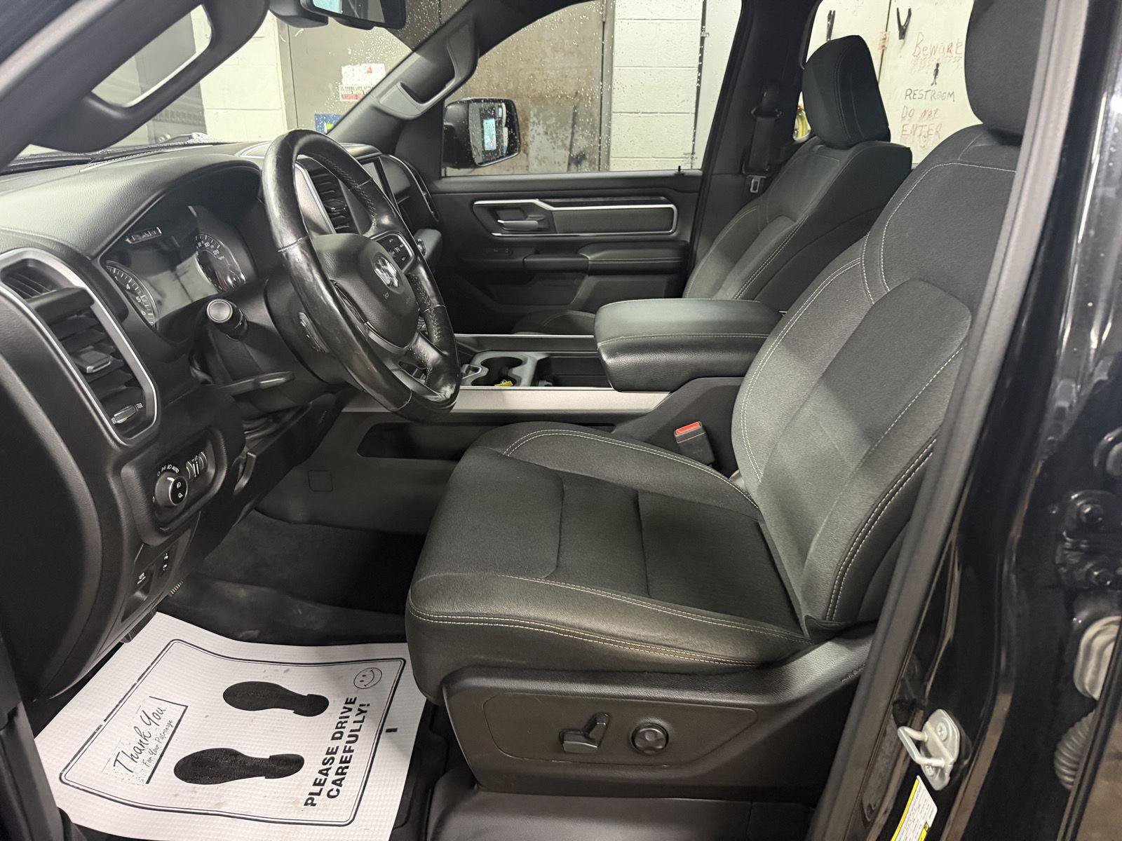 Used 2019 RAM 1500 Big Horn AWD/4WD image 13