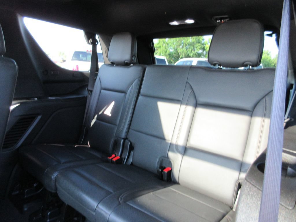 Certified 2025 Chevrolet Tahoe High Country AWD/4WD image 27