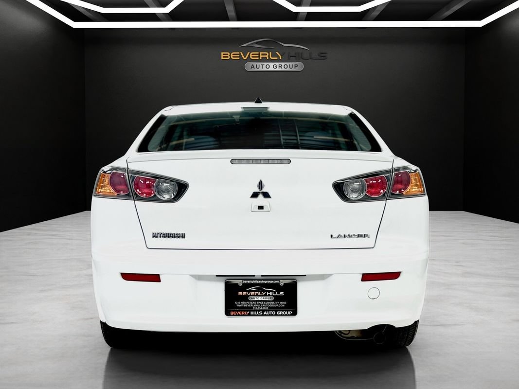 Used 2017 Mitsubishi Lancer ES FWD image 4