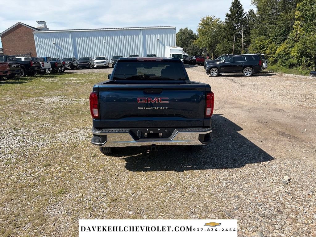Used 2020 GMC Sierra 1500 4x4 Crew Cab w/ Sierra Value Package image 4