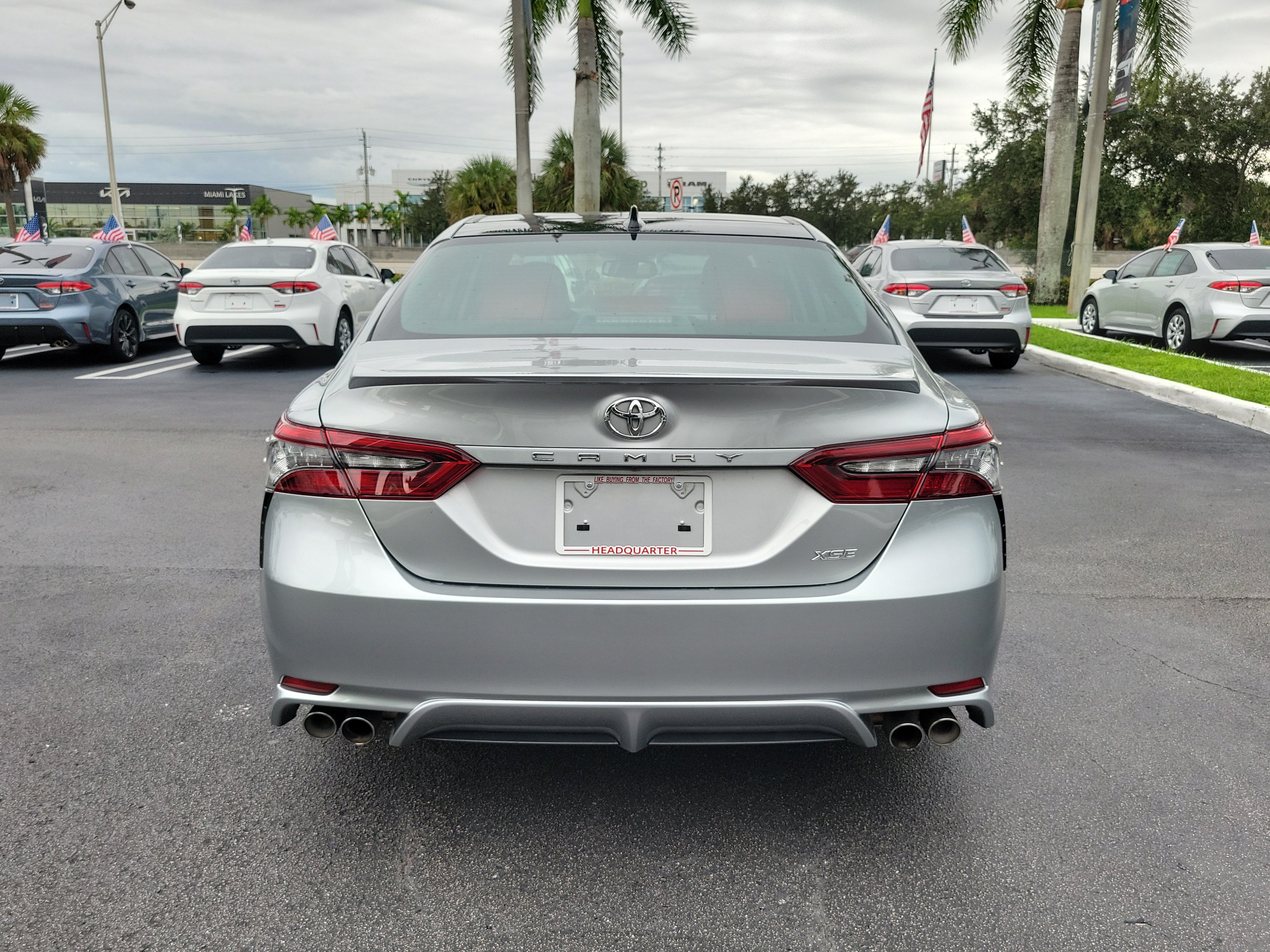 Used 2021 Toyota Camry XSE FWD image 10
