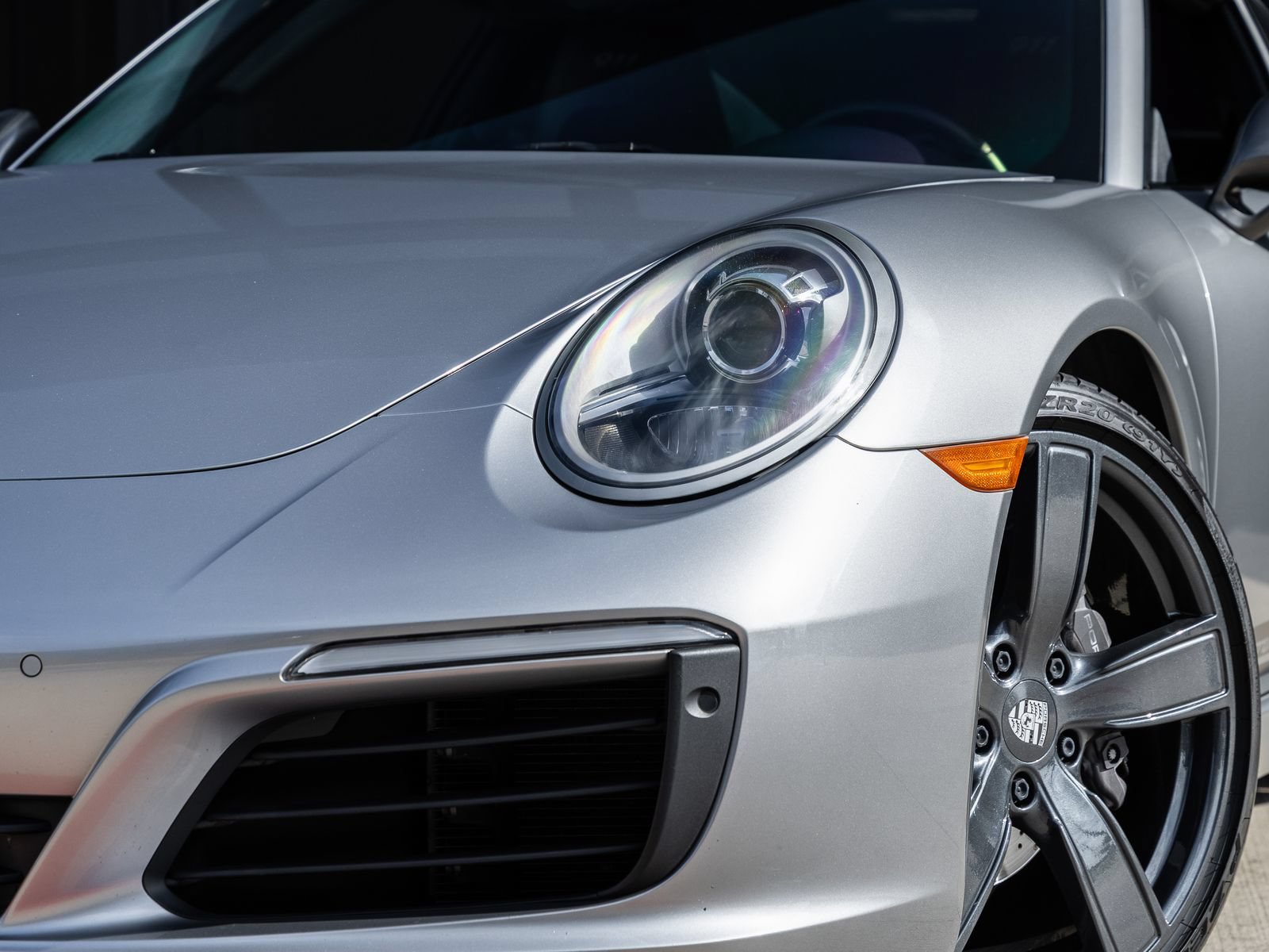 Certified 2018 Porsche 911 Carrera T RWD image 18
