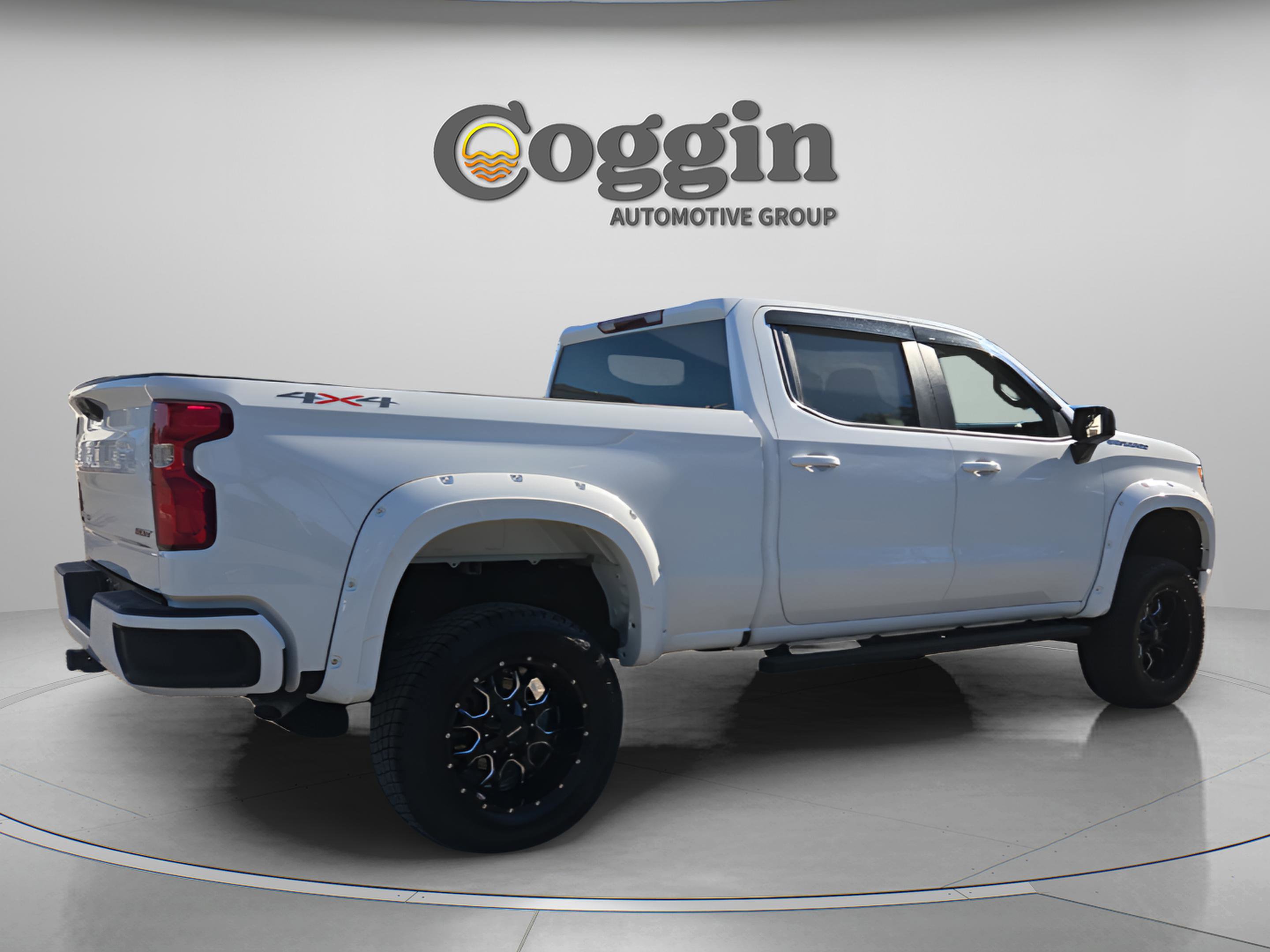 Used 2024 Chevrolet Silverado 1500 RST w/ Max Trailering Package image 6