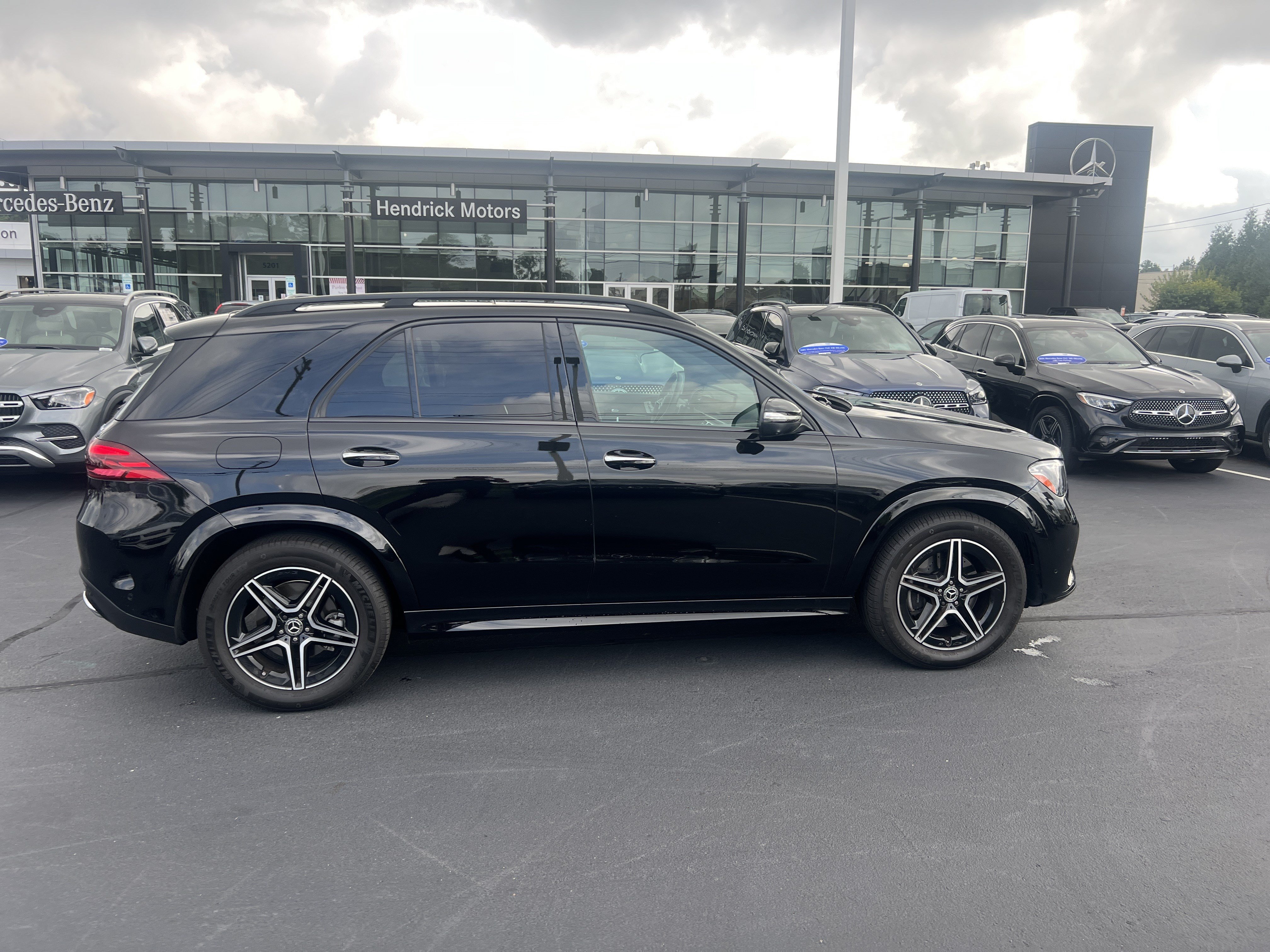 Certified 2025 Mercedes-Benz GLE 450 4MATIC image 12