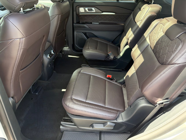 New 2027 Ford Explorer Platinum w/ 3.0L Ultimate Package RWD image 21