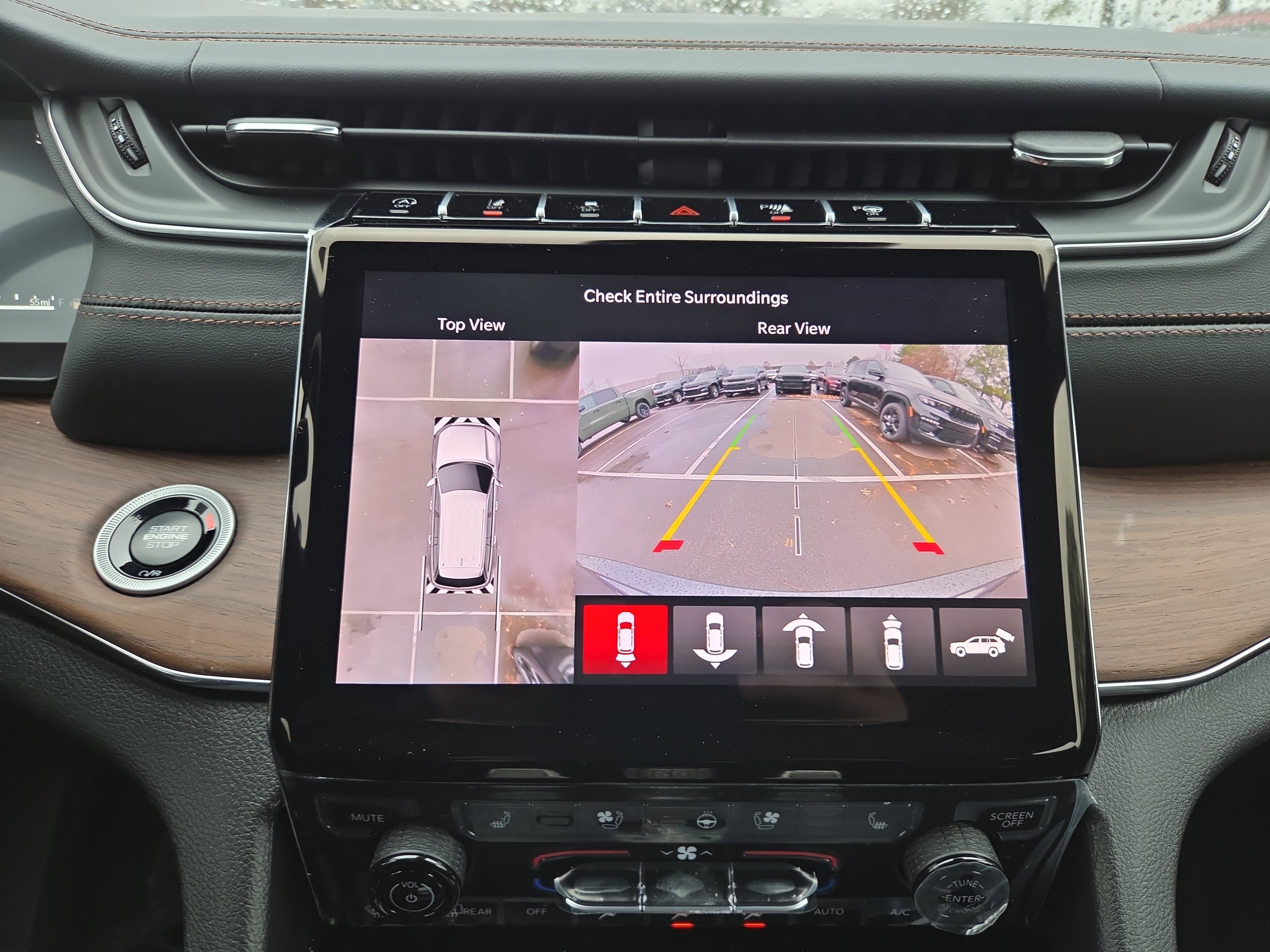 New 2025 Jeep Grand Cherokee Summit image 10