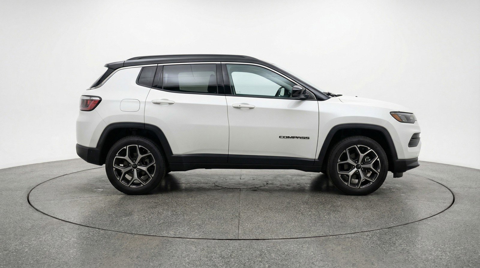 Used 2025 Jeep Compass Limited AWD/4WD image 11