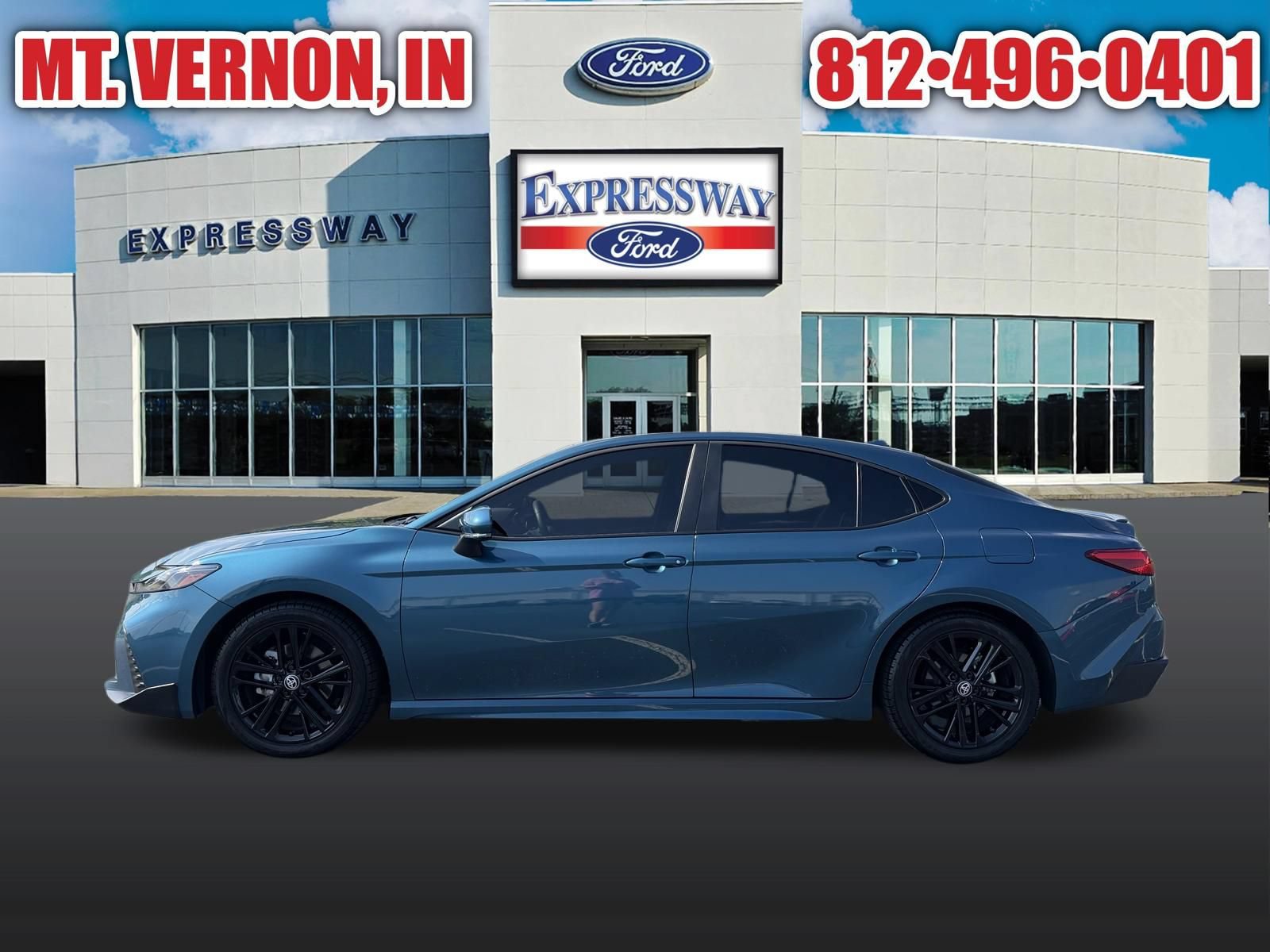Used 2025 Toyota Camry SE FWD image 9