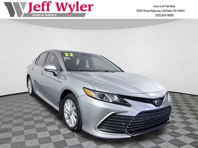Used 2022 Toyota Camry LE image 1