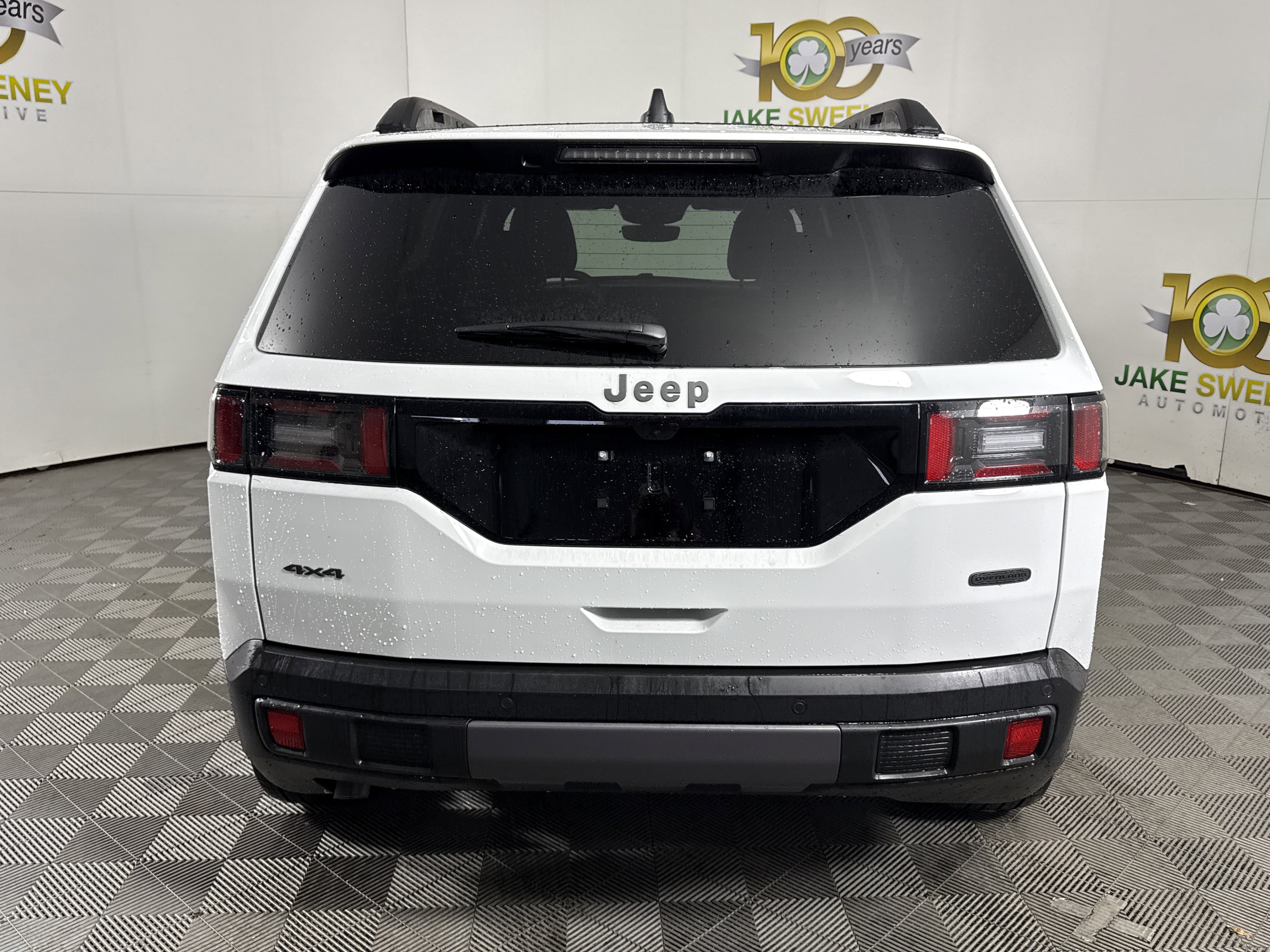 New 2026 Jeep Cherokee Overland image 7