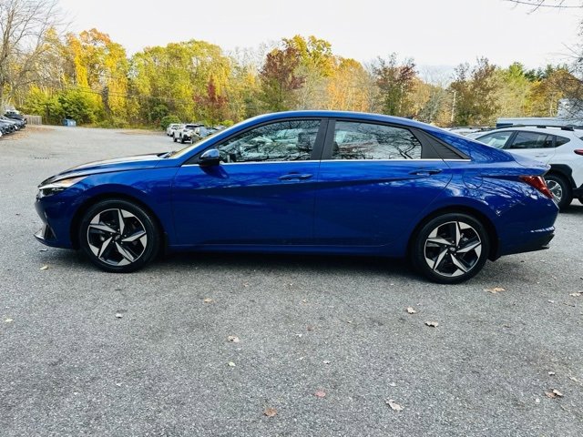 Used 2023 Hyundai Elantra Limited image 9