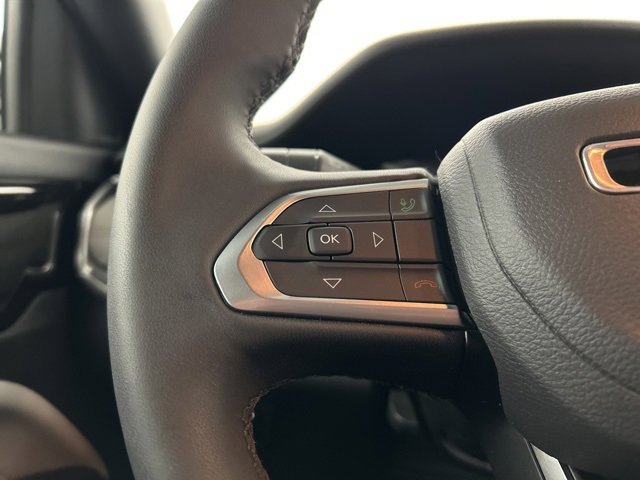 Used 2024 Jeep Compass Limited image 8